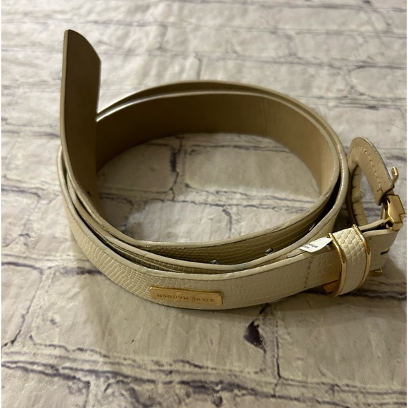 STEVE MADDEN IVORY FAUX SKIN PRINT WITH GOLD TONE ACCENTS WOMENS BELT SIZE LARGE - Picture 2 of 11